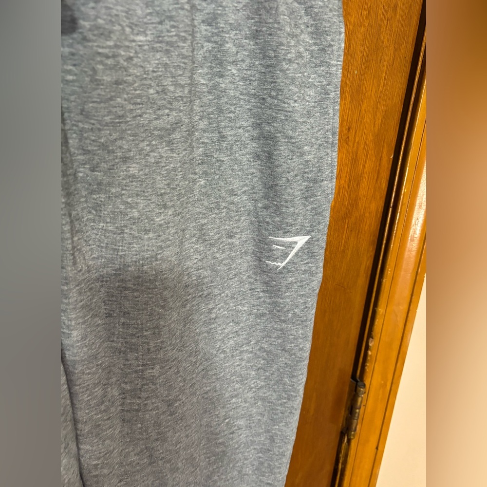 Men’s gymshark xxl gray sweats cinched ankle workout running workout excellent - Picture 2 of 6